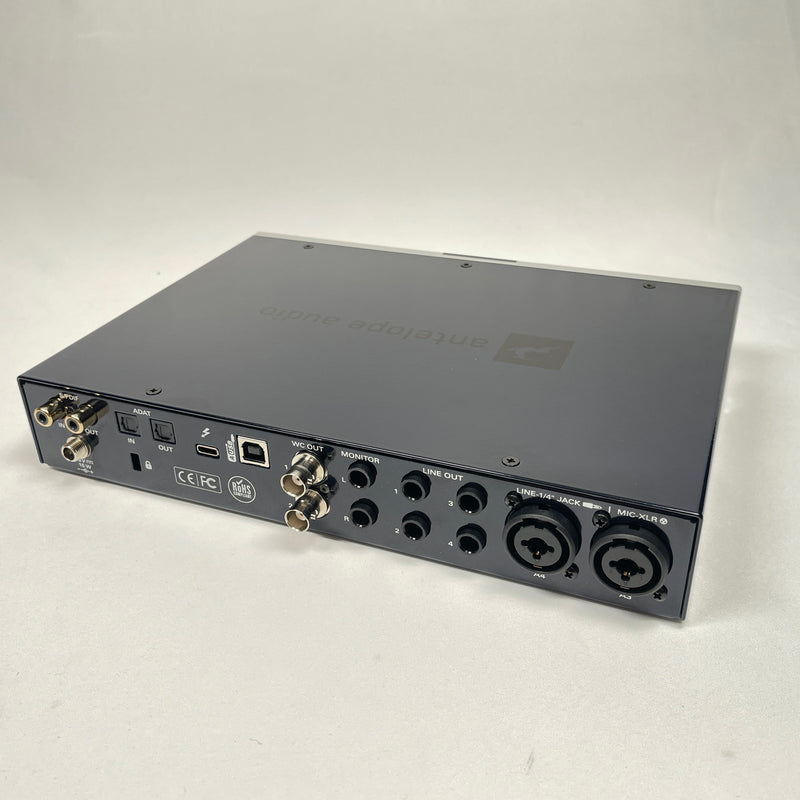 Antelope Audio Discrete 4 Pro Synergy Core Thunderbolt/USB Audio Interface