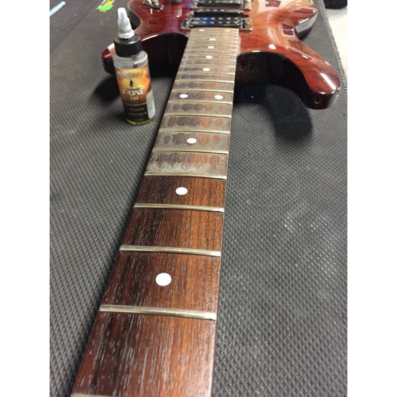 Music Nomad MN105 Fretboard F-ONE Oil - Cleaner & Conditioner