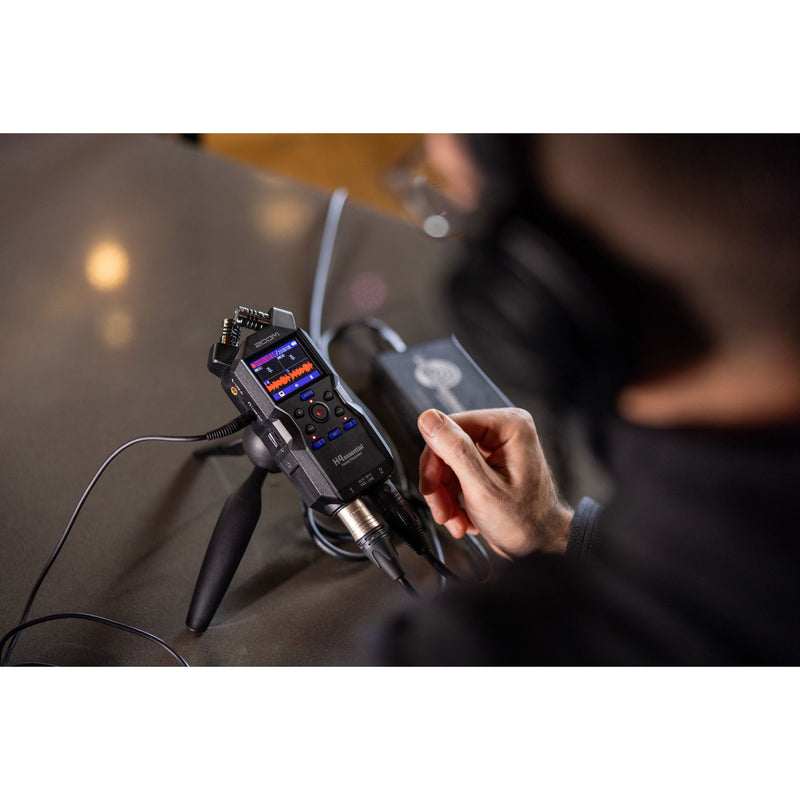 Zoom H4essential 4-Track 32-Bit Float Handy Recorder with Built-in Microphones