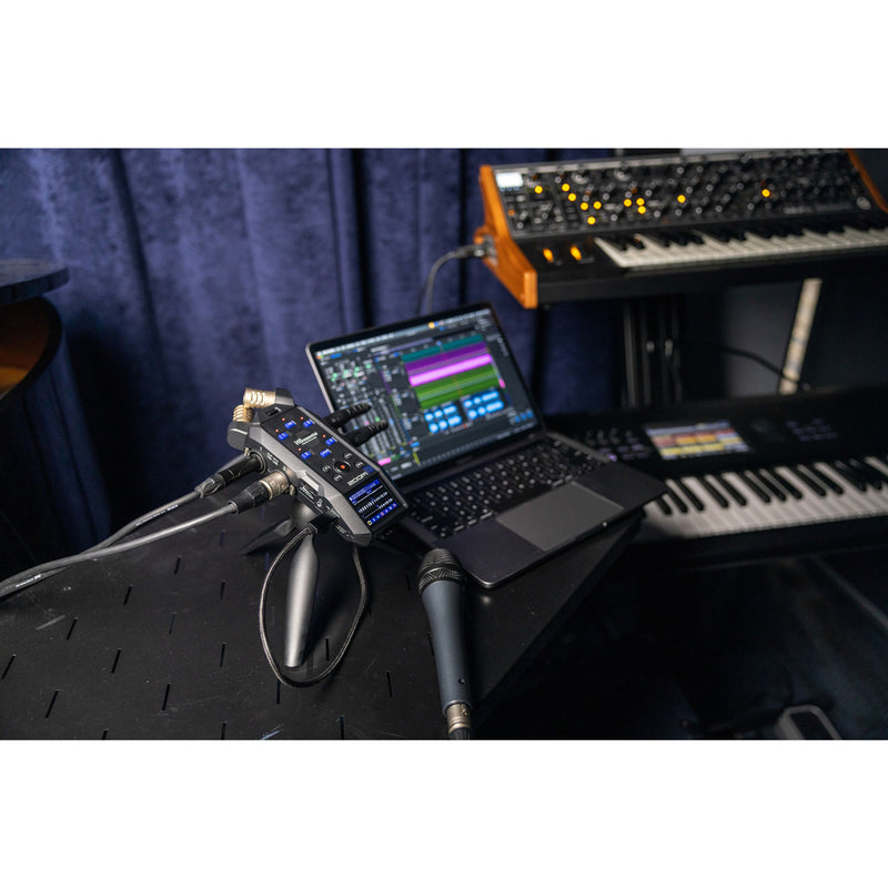 Zoom H6essential 6-Track 32-Bit Float Handy Recorder with Built-in Microphones