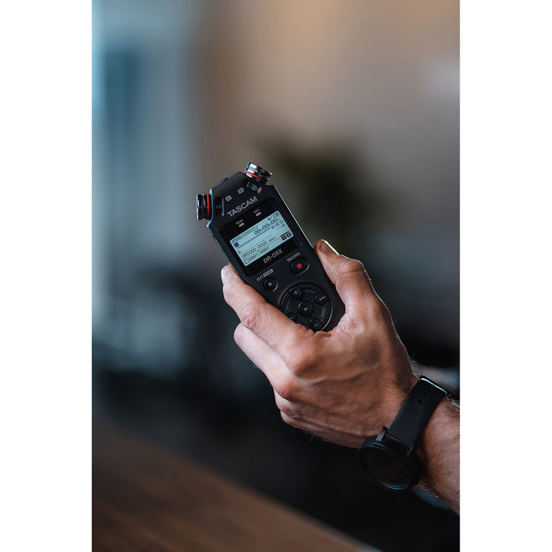 Tascam DR-05X Stereo Handheld Audio Recorder/USB Audio Interface