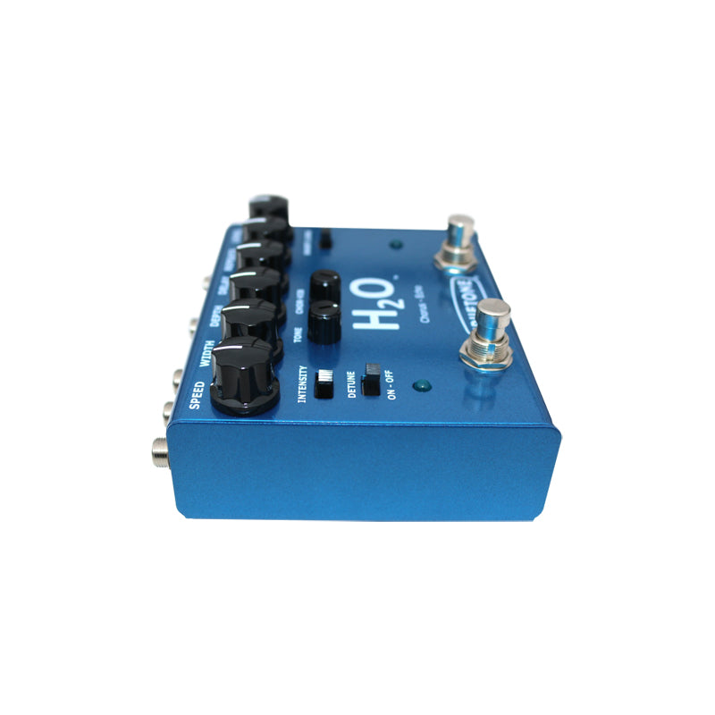 Truetone V3 H2O Liquid Chorus and Echo Guitar Pedal